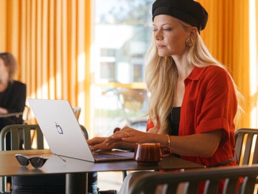 Is Becoming a Real Estate Agent Right for You?